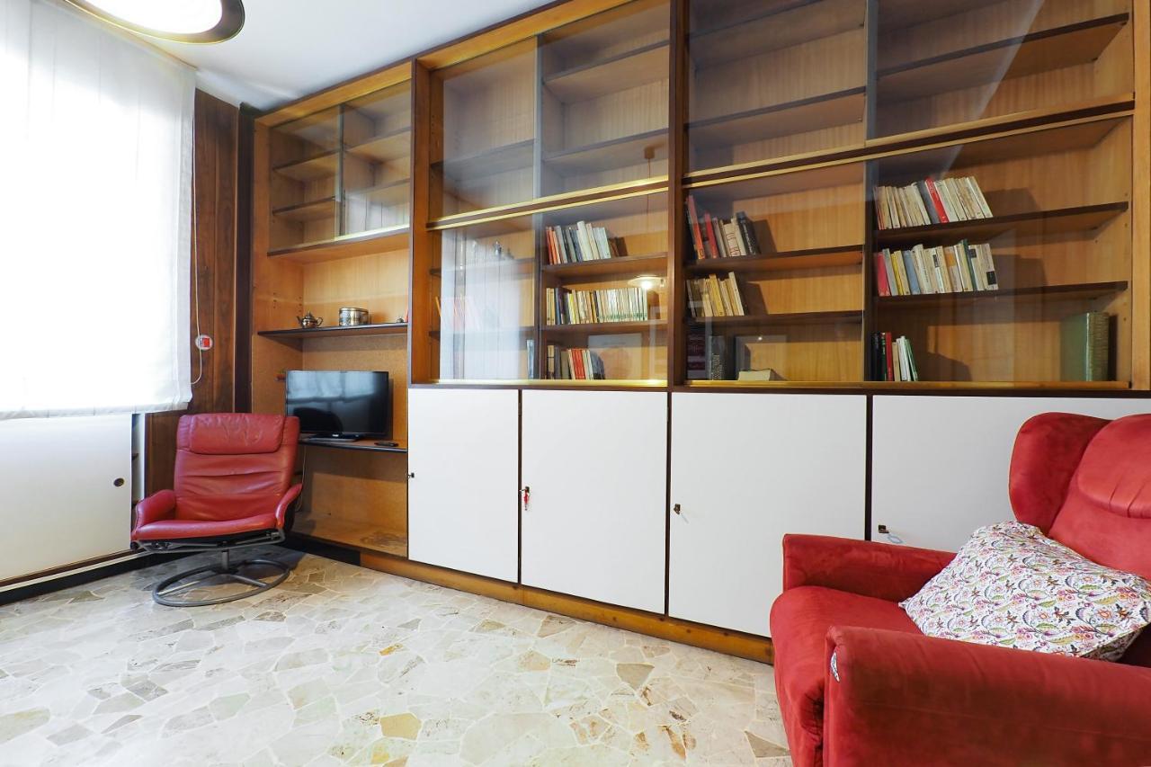 Primopiano - Tolmezzo Apartment Milano Ngoại thất bức ảnh